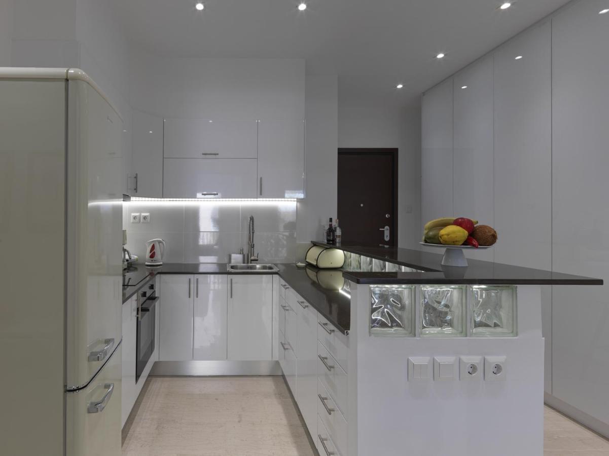 Newly Renovated Apartment In The Heart Of Афіни Екстер'єр фото