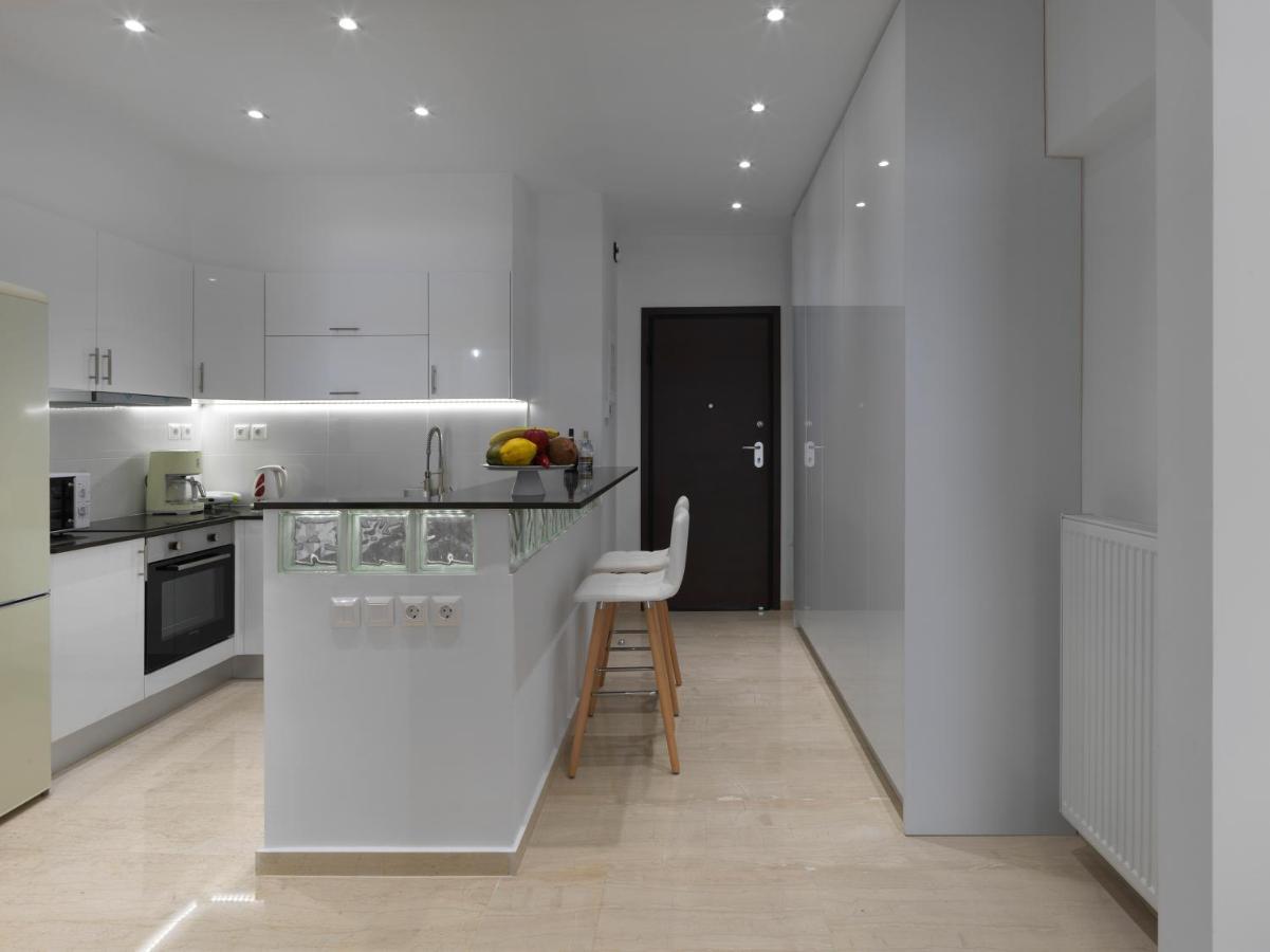 Newly Renovated Apartment In The Heart Of Афіни Екстер'єр фото